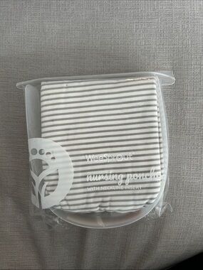 NWT - WeeSprout Nursing Poncho - Taupe & White Striped